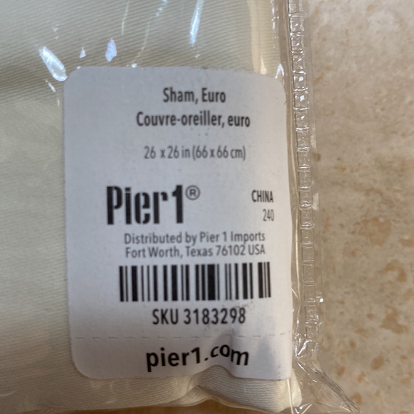 2 - Pier 1 import Shams . 26 by 26 - Picture 7 of 7